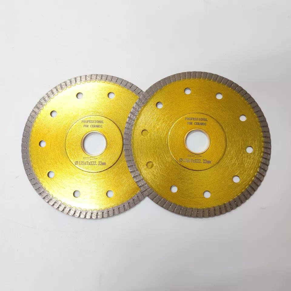 Precio barato de fábrica súper delgada 5 "Turbo Diamond Saw Blade para cerámica de porcelana de baldosas