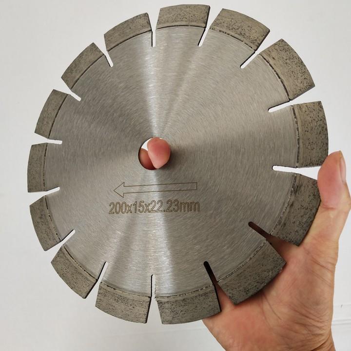 Láser de cuchilla de sierra circular de 200 mm de diamante soldada para corte de arenisca